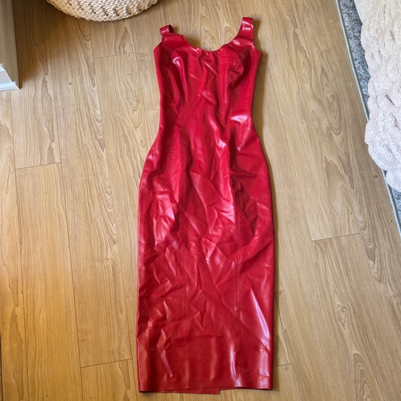 Sculpt Tank Dress - Picture 1 of 4